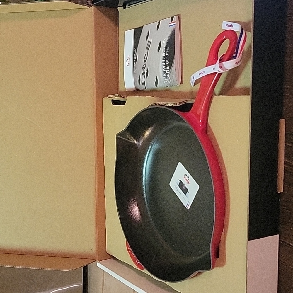 Staub frying pan 26cm